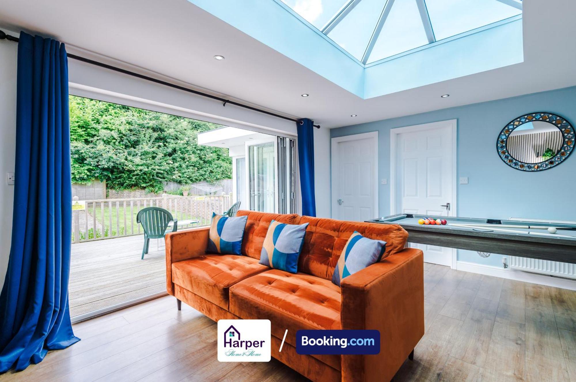 Spacious Detached Bungalow By Harperletting Short Lets & Serviced Accommodation Buckely With Pool Table & Driveway Buckley Exterior foto